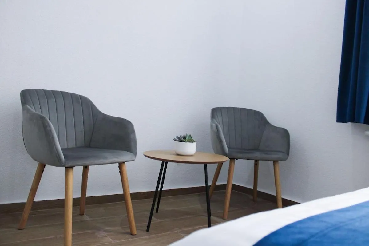 Lyly Apartment - Free Parking, Near The Metro Prague