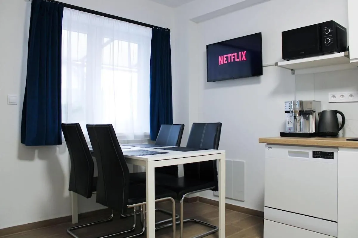 Lyly Apartment - Free Parking, Near The Metro Prague