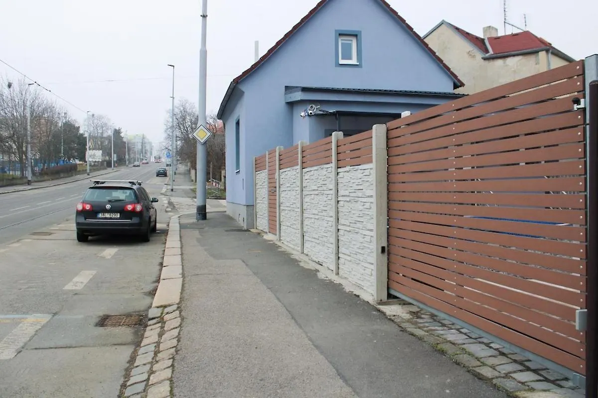Lyly Apartment - Free Parking, Near The Metro Prague